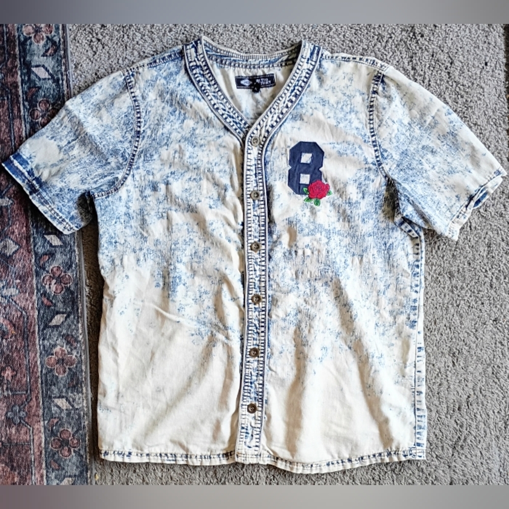 Retro Distrikt Men's Button Down